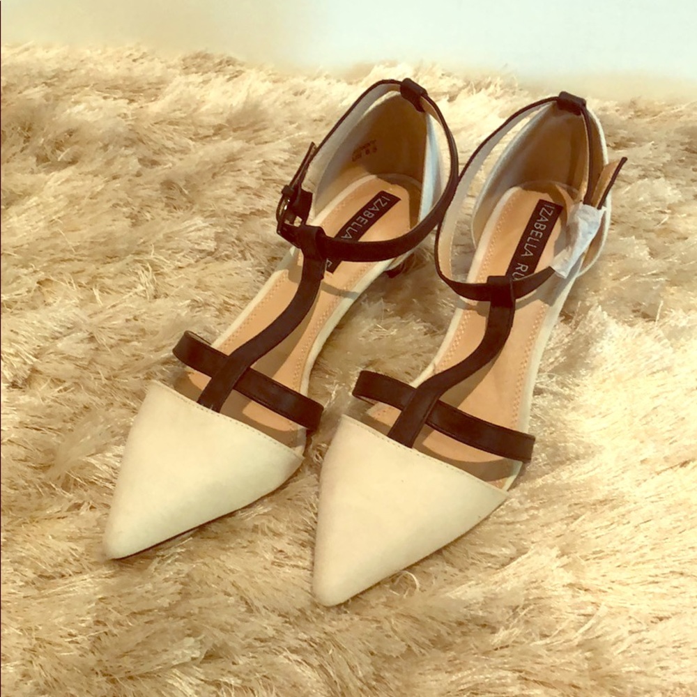 Izabella Rue White & Black 2 inch Minimal Heel 6.5